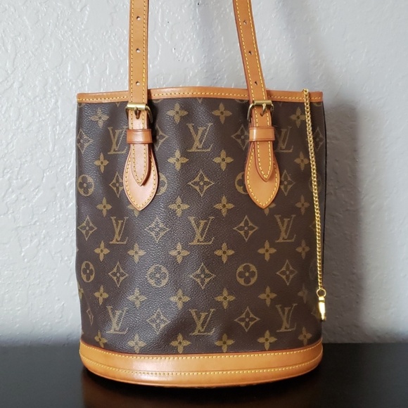 Louis Vuitton Handbags - Louis Vuitton PM Bucket Bag